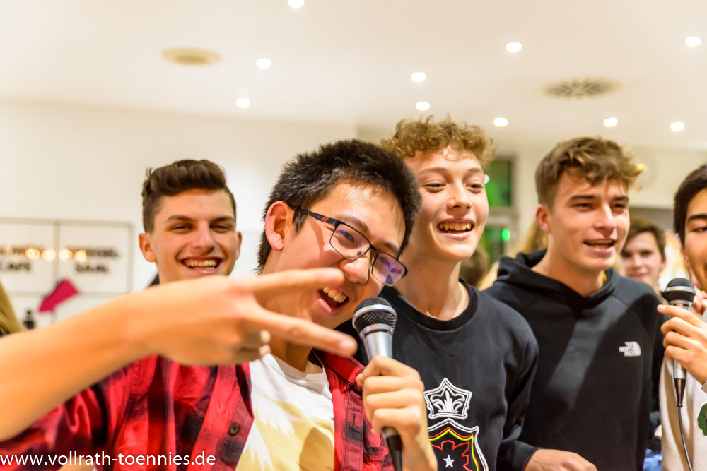 2019 11 23 Karaoke Party 0339